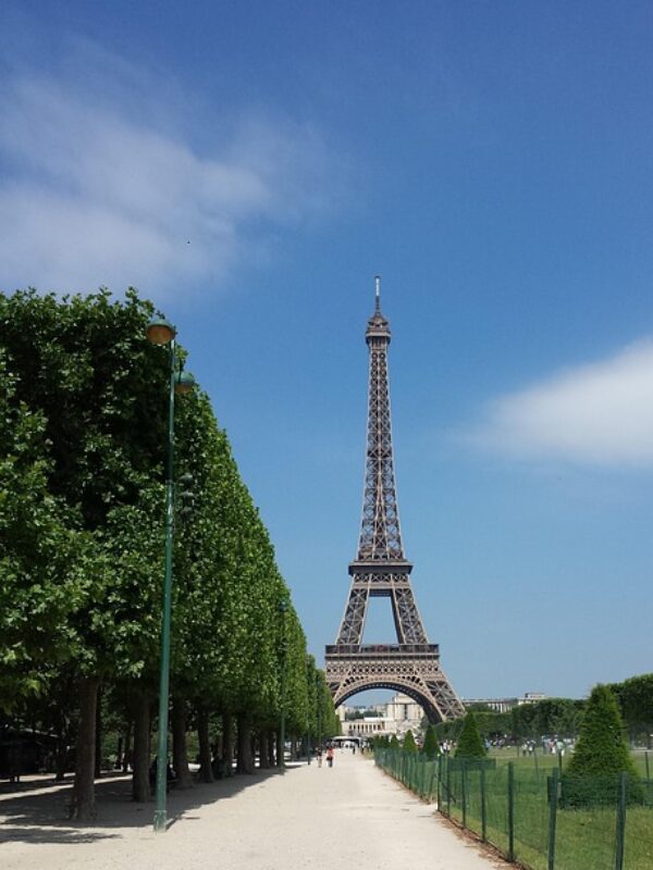 https://www.wizengo.com/wp-content/uploads/2026/05/tour-eiffel-paris-600x800.jpg